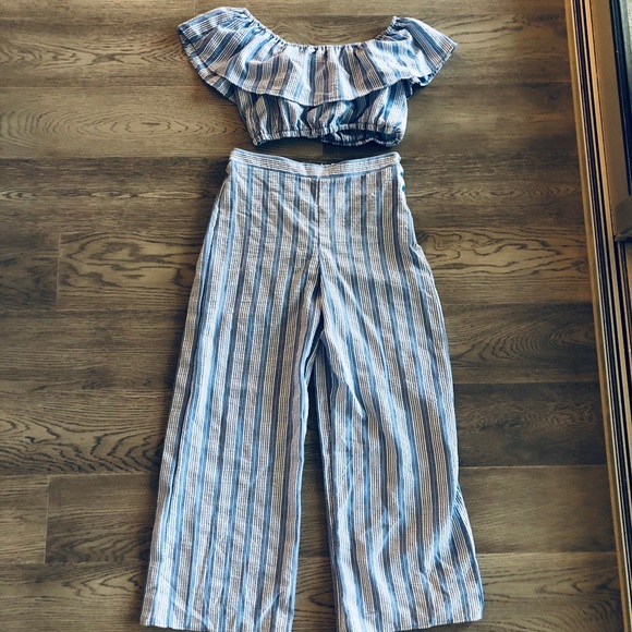 Crop top and pant set - Picture 3 of 3